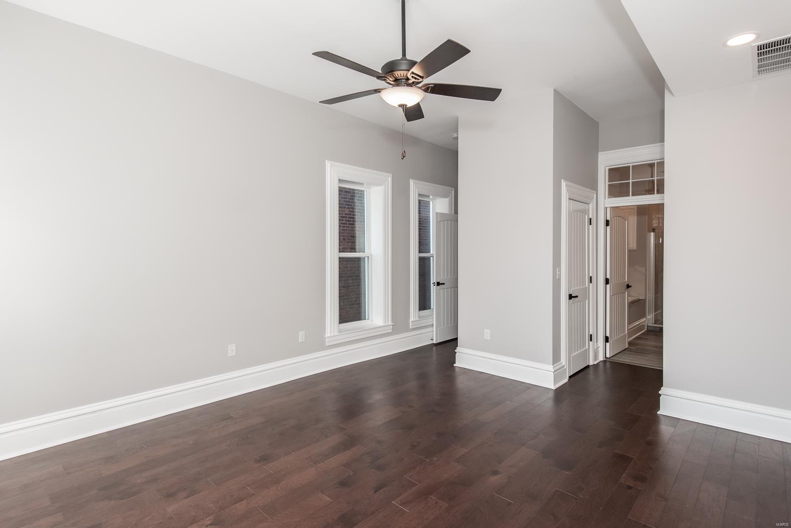 St Louis, Missouri 63104, United States, 3 Bedrooms Bedrooms, ,3 BathroomsBathrooms,Residential,Pending,22788