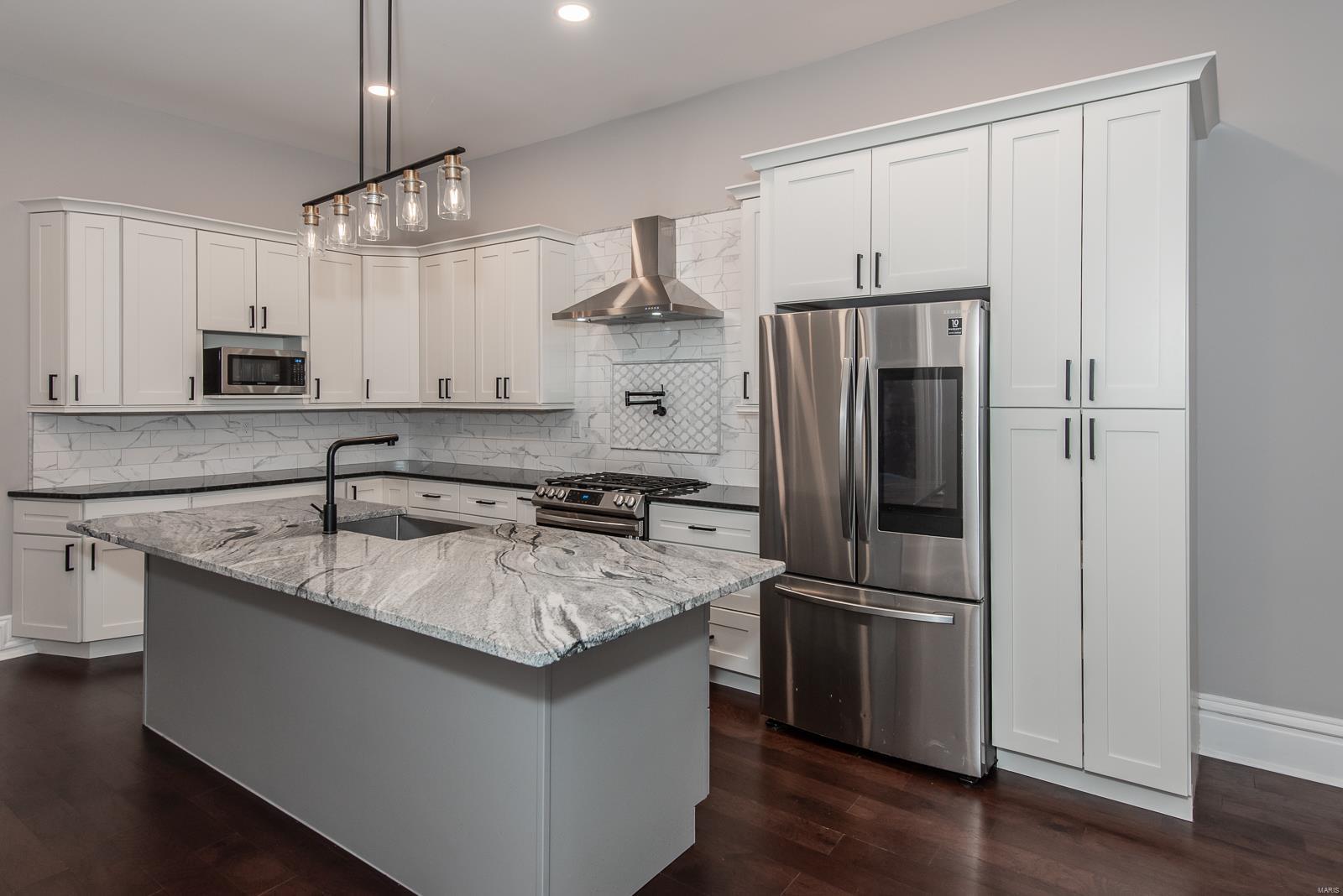 St Louis, Missouri 63104, United States, 3 Bedrooms Bedrooms, ,3 BathroomsBathrooms,Residential,Pending,22788