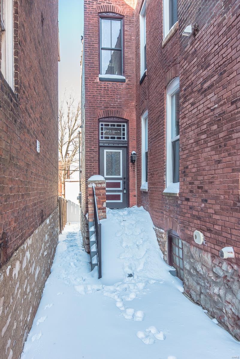 St Louis, Missouri 63104, United States, 3 Bedrooms Bedrooms, ,3 BathroomsBathrooms,Residential,Pending,22788