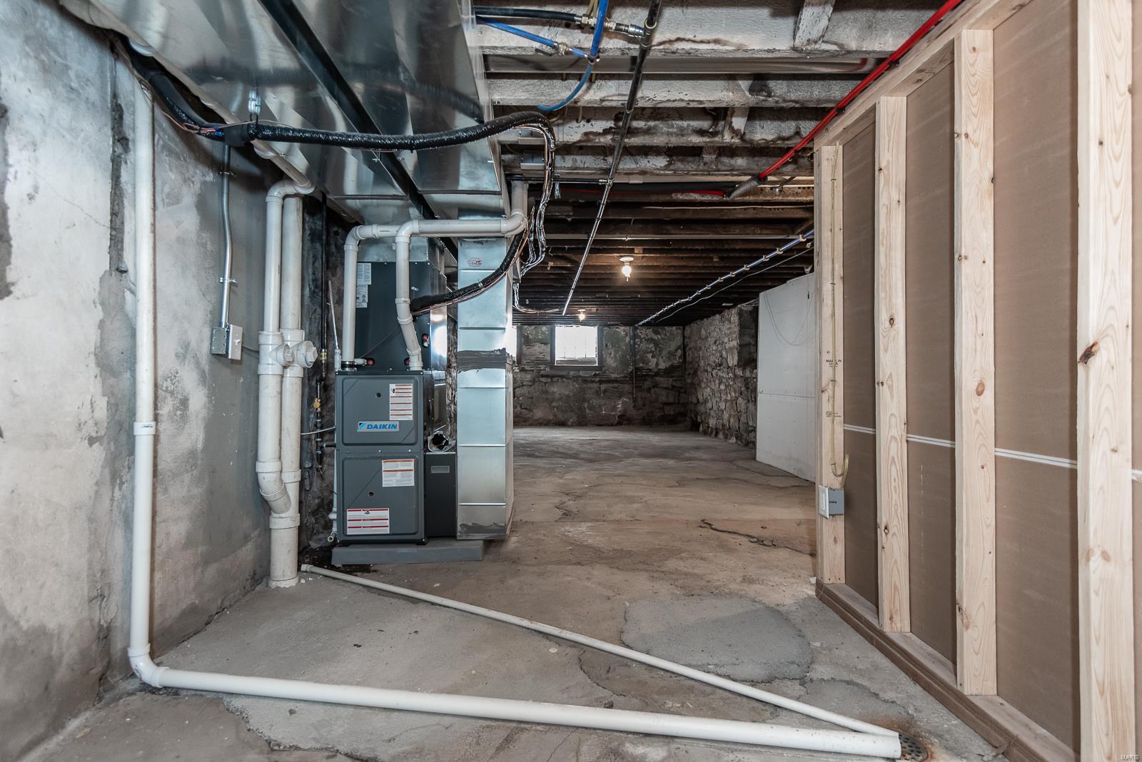 St Louis, Missouri 63104, United States, 3 Bedrooms Bedrooms, ,3 BathroomsBathrooms,Residential,Pending,22788