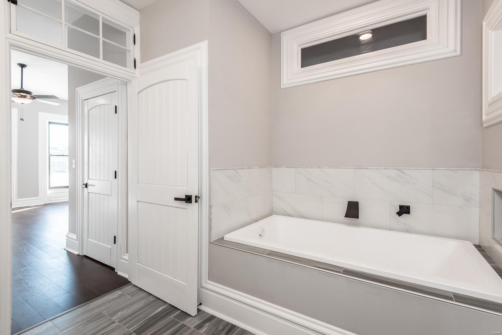 St Louis, Missouri 63104, United States, 3 Bedrooms Bedrooms, ,3 BathroomsBathrooms,Residential,Pending,22788