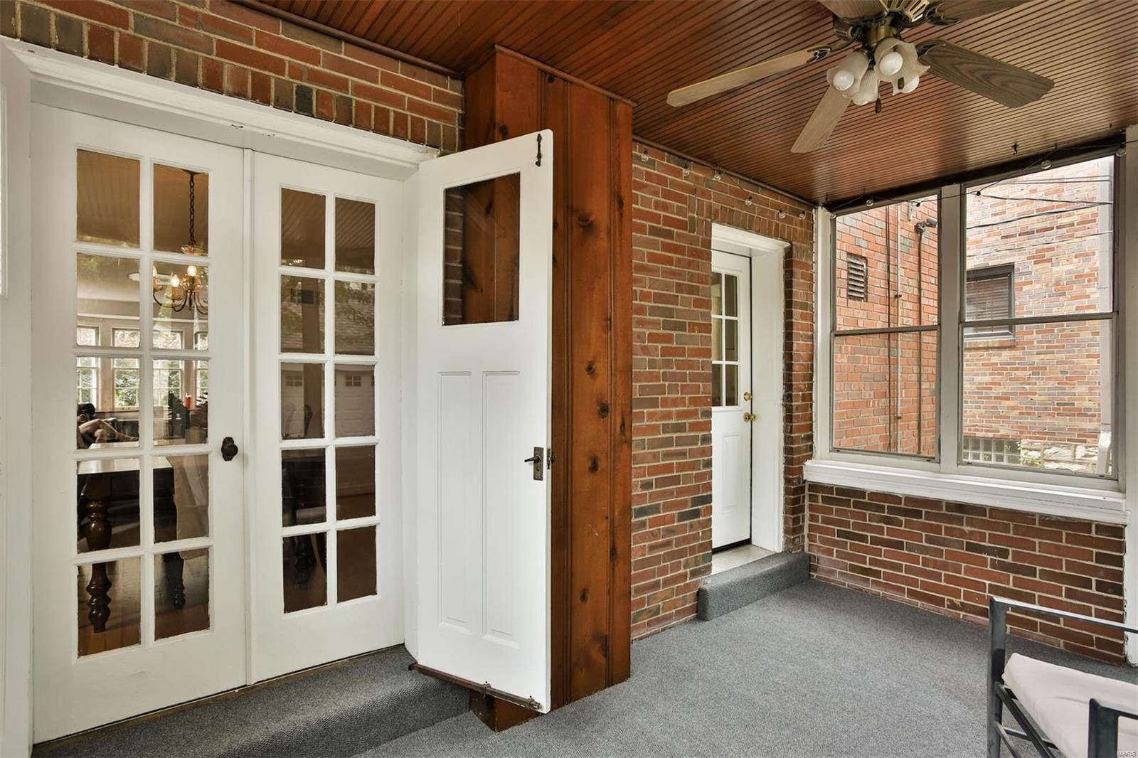 University Terrace - Residential