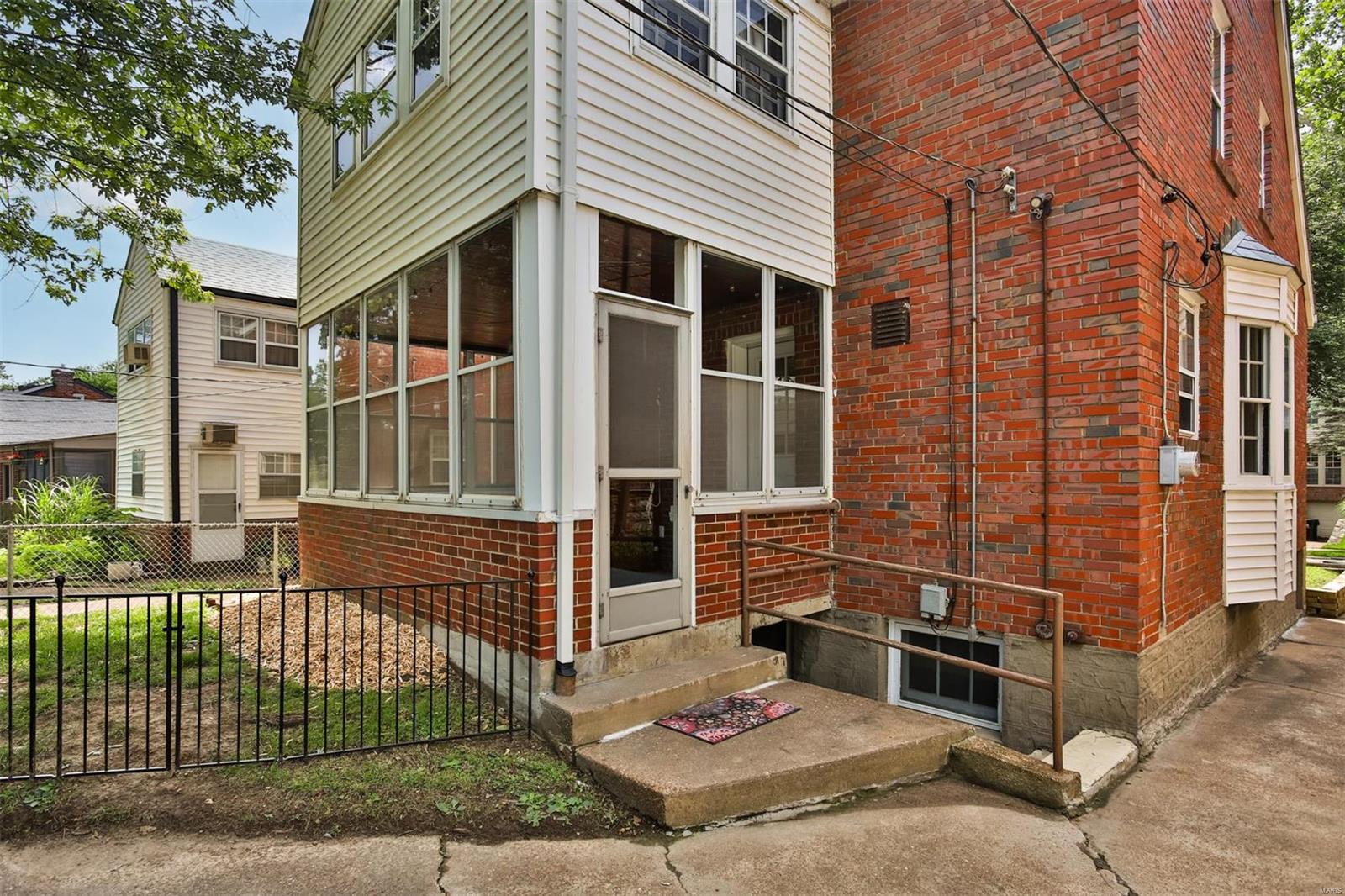 University Terrace - Residential