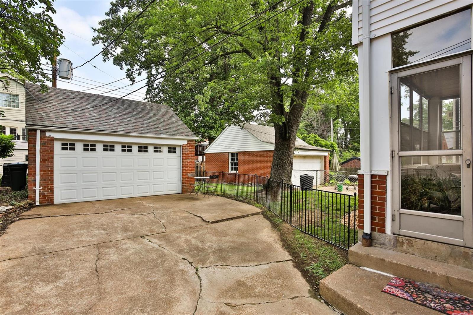 University Terrace - Residential