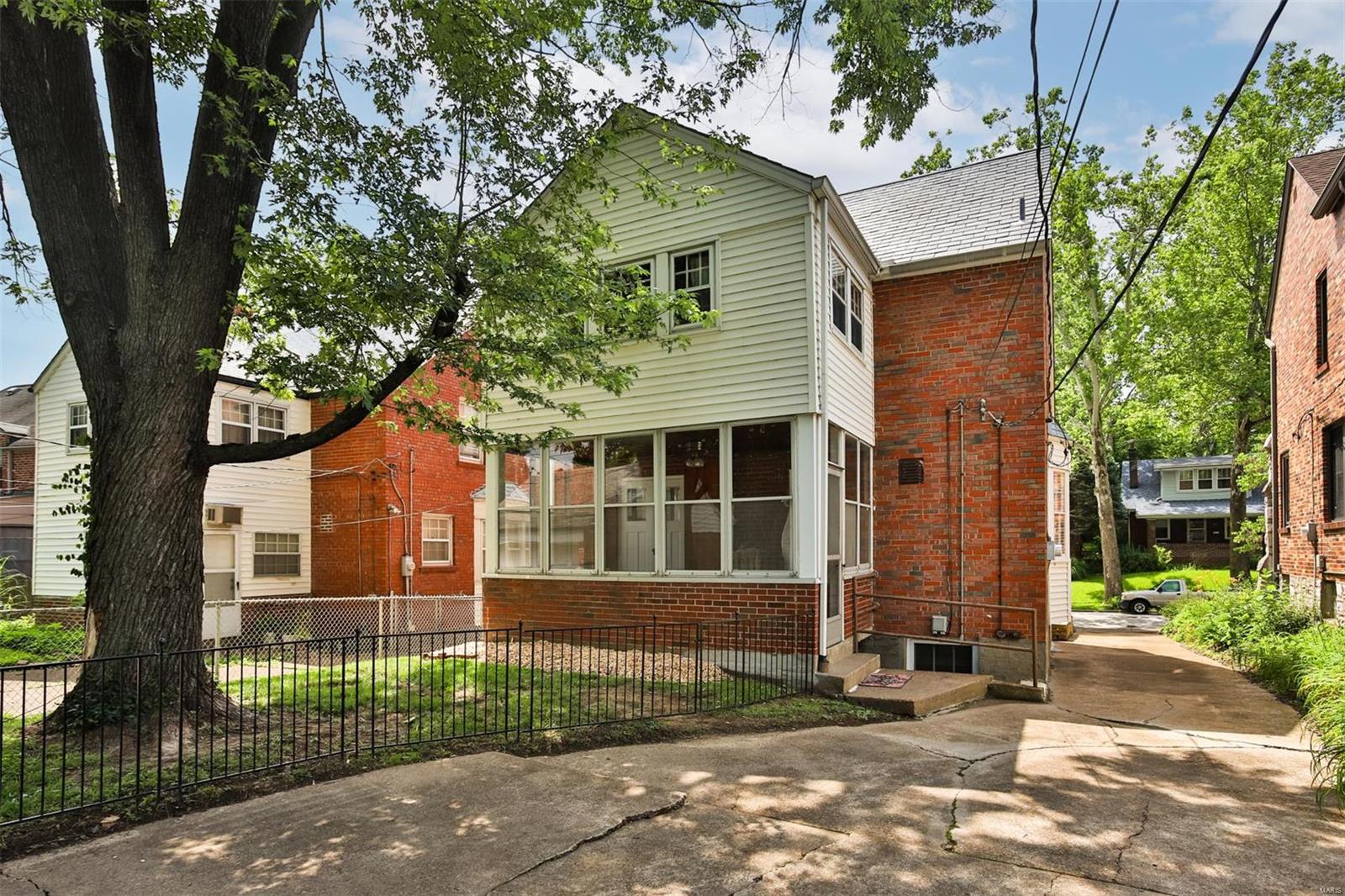 University Terrace - Residential