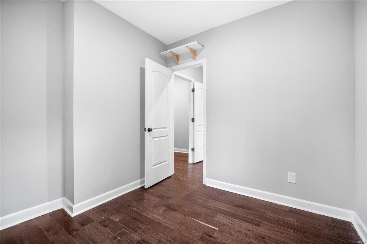 St Louis, Missouri 63119, United States, 3 Bedrooms Bedrooms, ,3 BathroomsBathrooms,Residential,Pending,113897