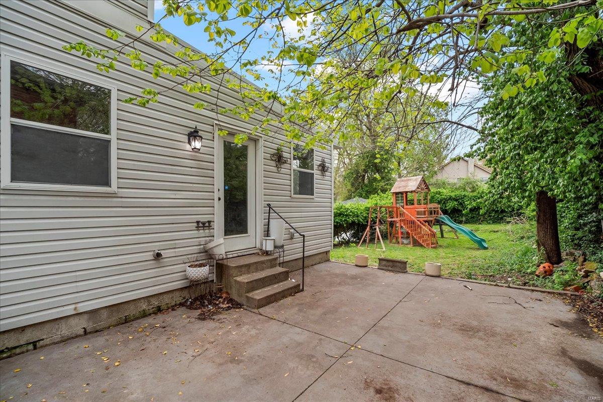 St Louis, Missouri 63119, United States, 3 Bedrooms Bedrooms, ,3 BathroomsBathrooms,Residential,Pending,113897