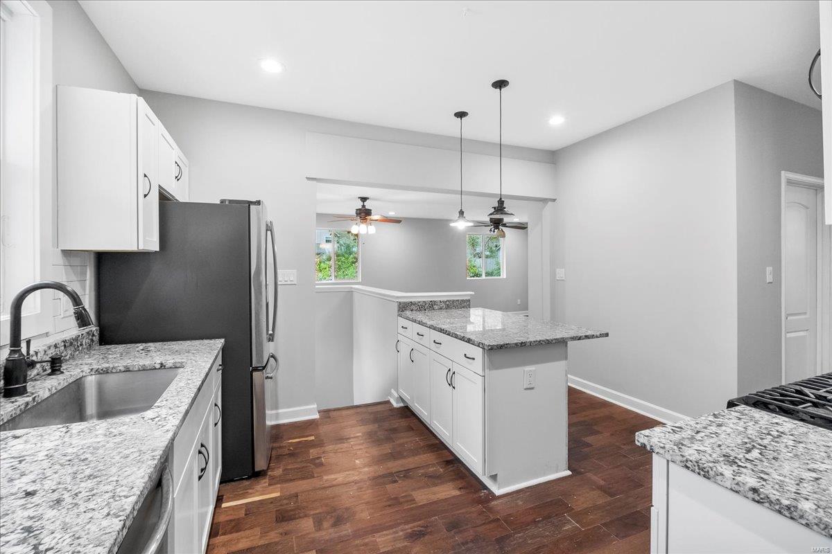 St Louis, Missouri 63119, United States, 3 Bedrooms Bedrooms, ,3 BathroomsBathrooms,Residential,Pending,113897