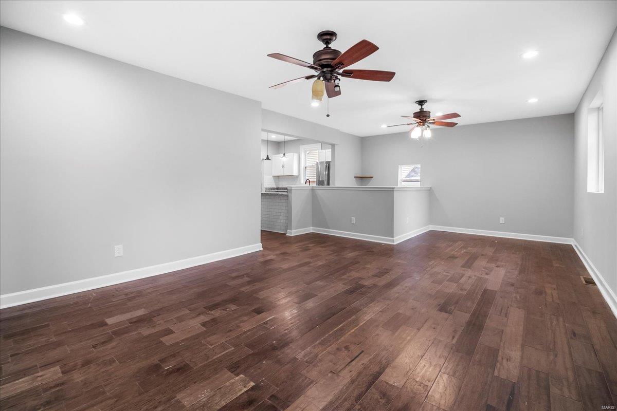 St Louis, Missouri 63119, United States, 3 Bedrooms Bedrooms, ,3 BathroomsBathrooms,Residential,Pending,113897