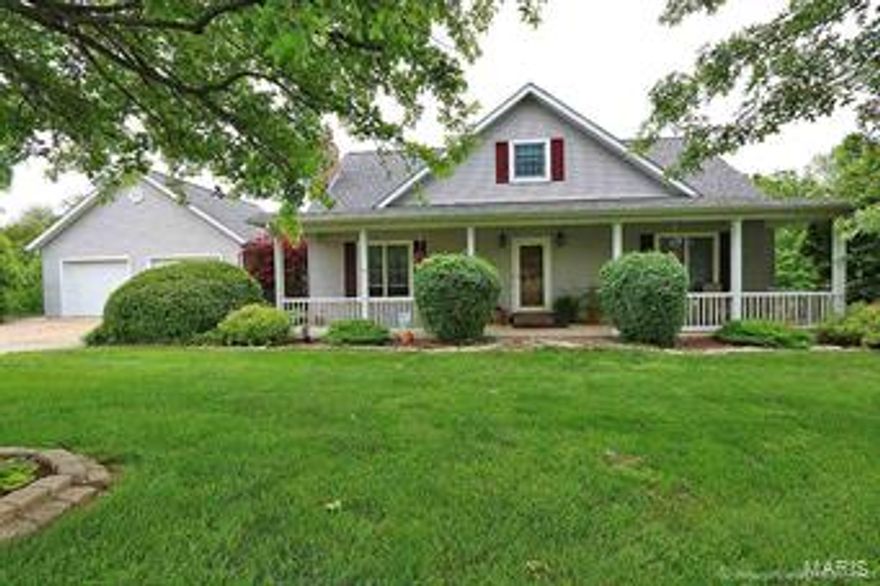 Spacious 1.5 story sitting on 1.01 acres located just outside Jackson city limits in Meier Lake Estates. Lake access. Over 3600 SF gives you lots of room for everyone. John Deere garage on basement level. Main level master and laundry. A must see for only $269,900.