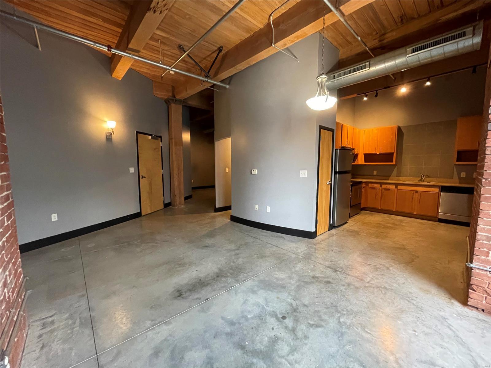 Lucas Lofts - Residential Lease