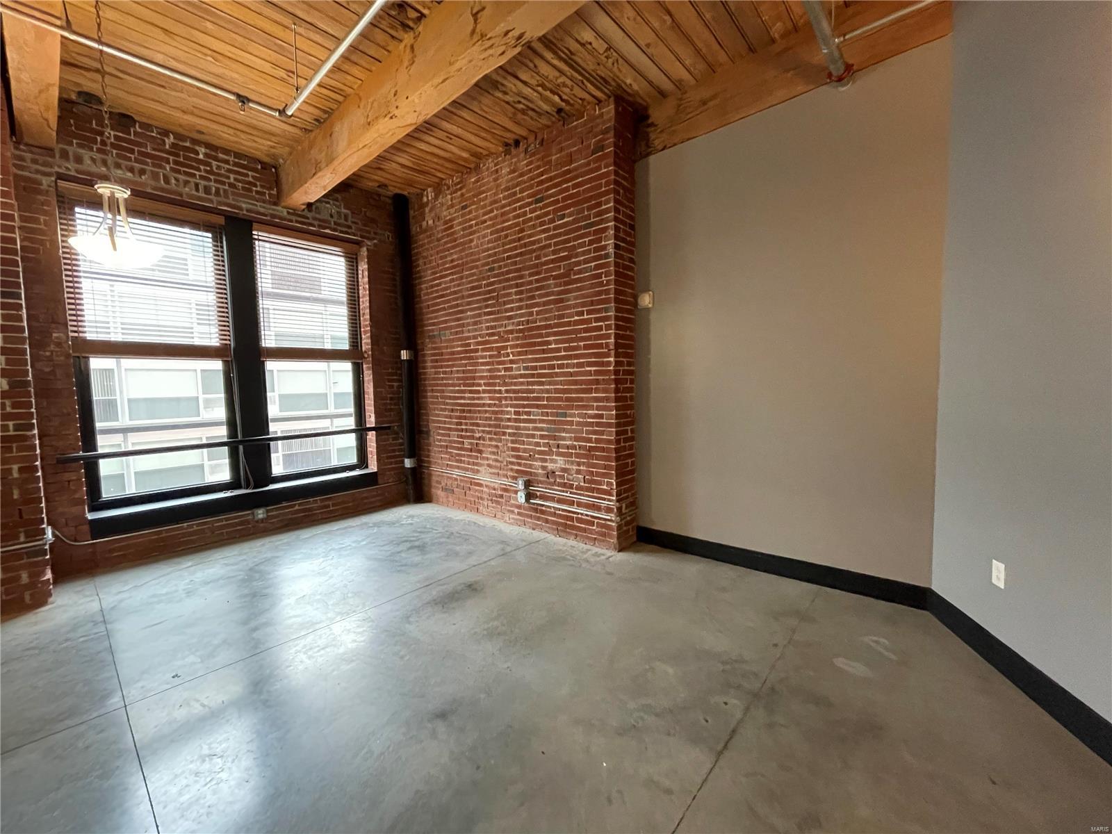 Lucas Lofts - Residential Lease