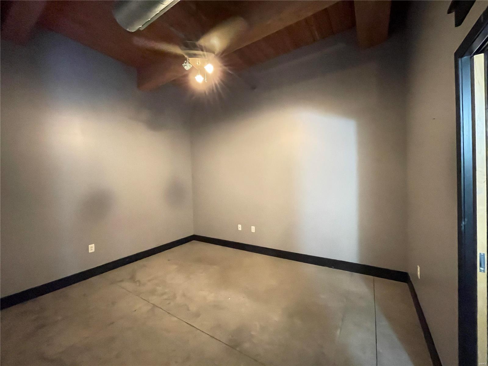 Lucas Lofts - Residential Lease