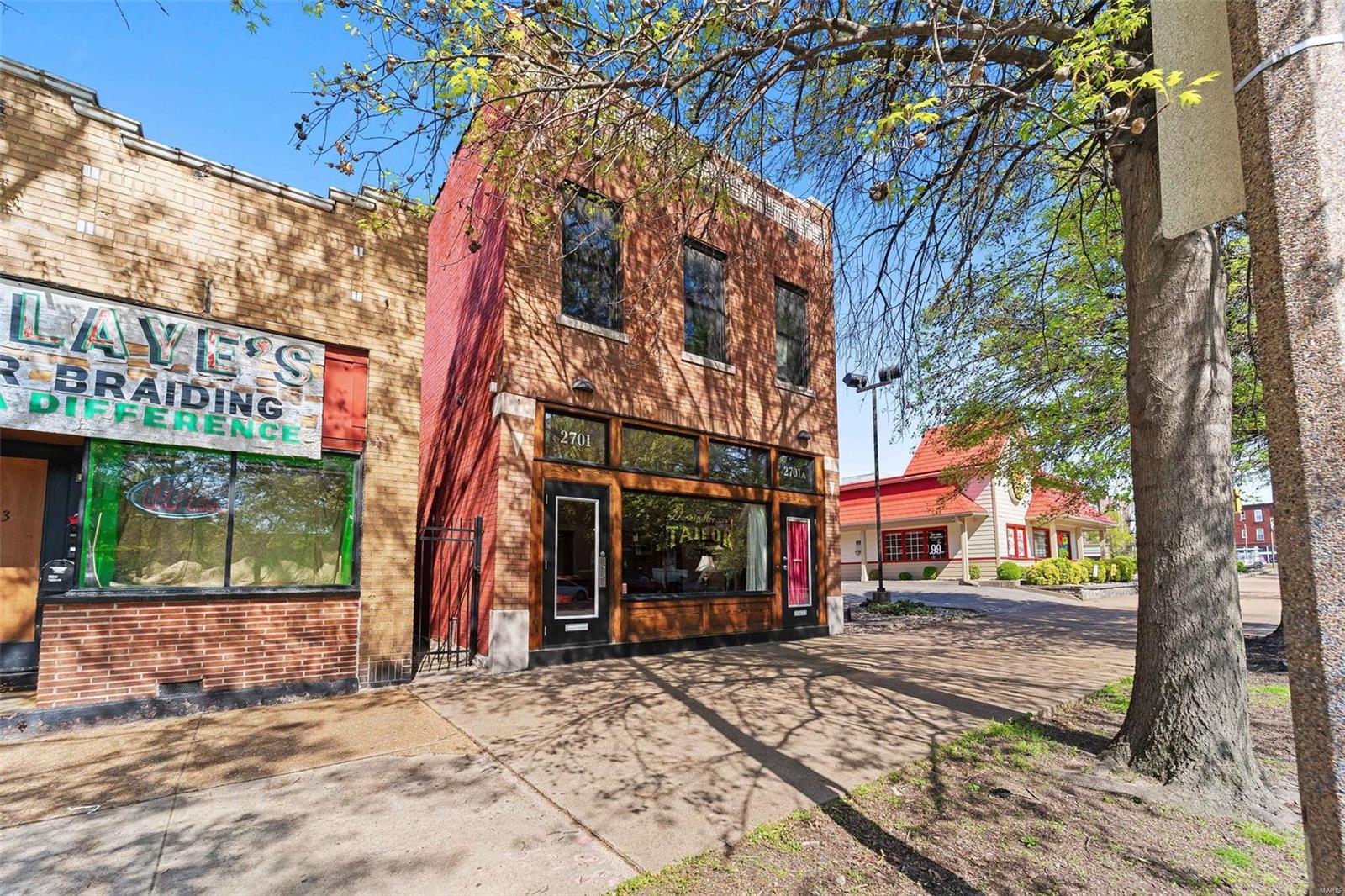 Benton Park West - Commercial Sale