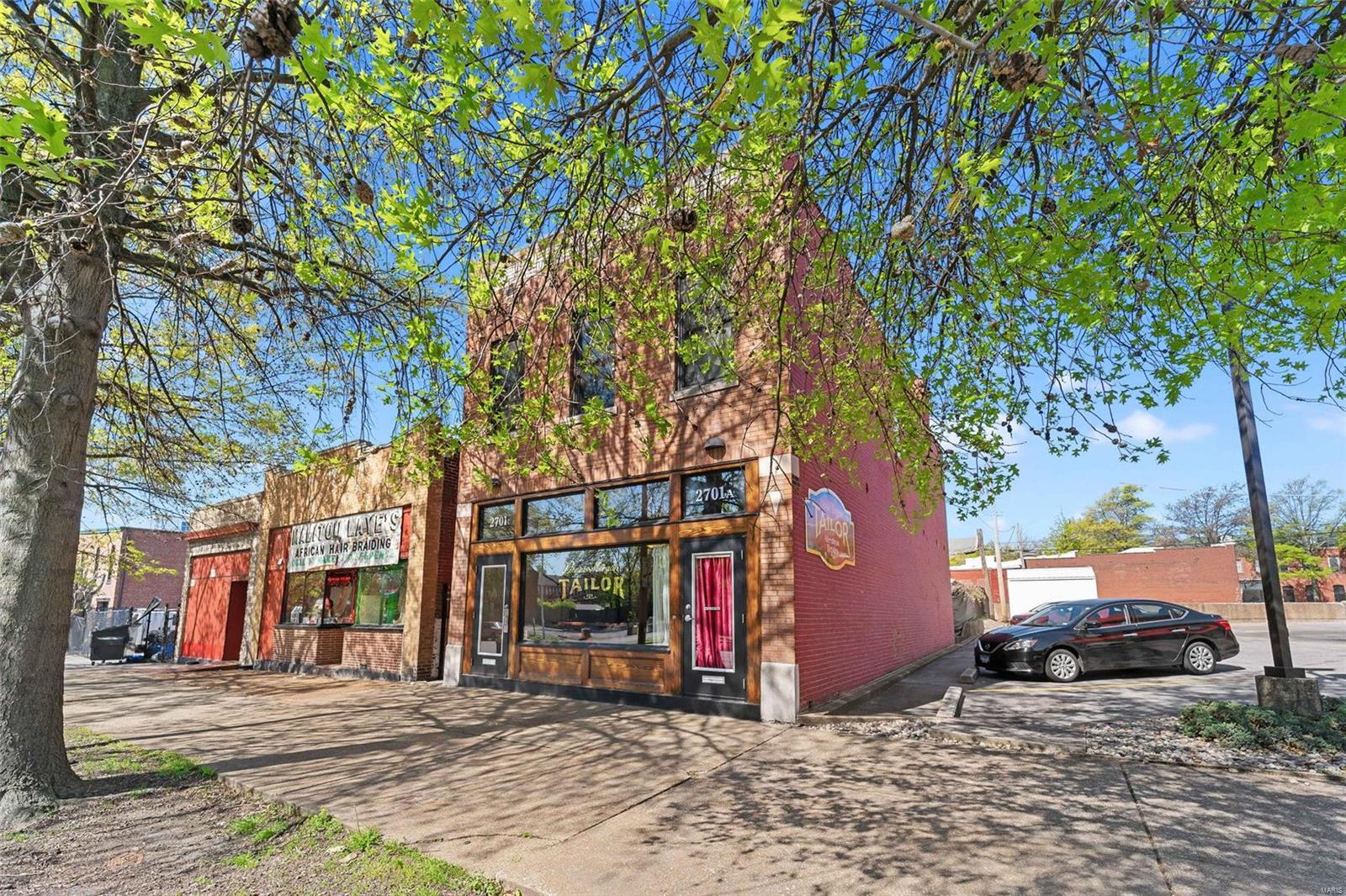 Benton Park West - Commercial Sale