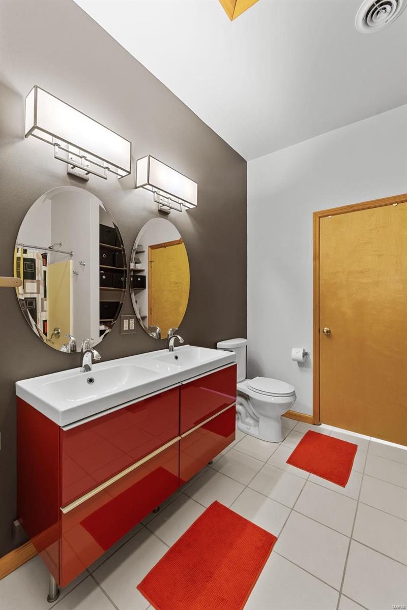 Benton Park West - Commercial Sale