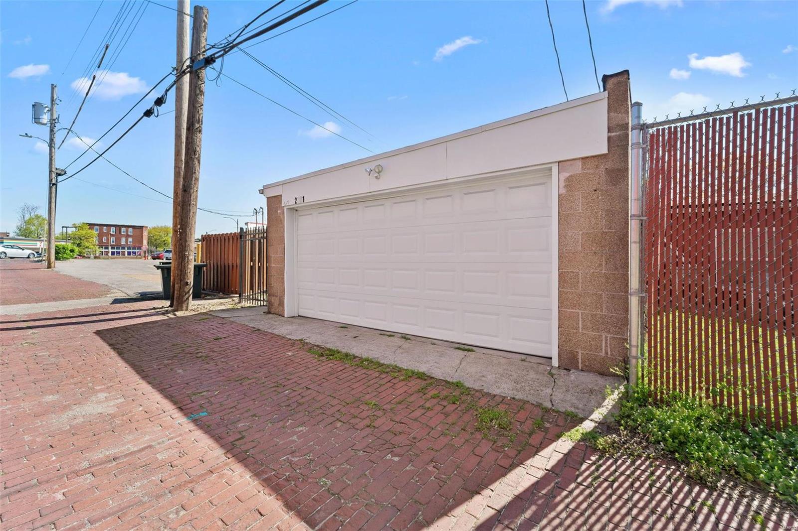Benton Park West - Commercial Sale