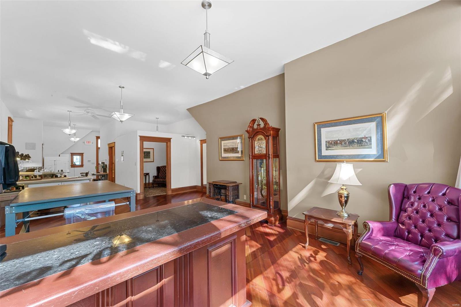 Benton Park West - Commercial Sale
