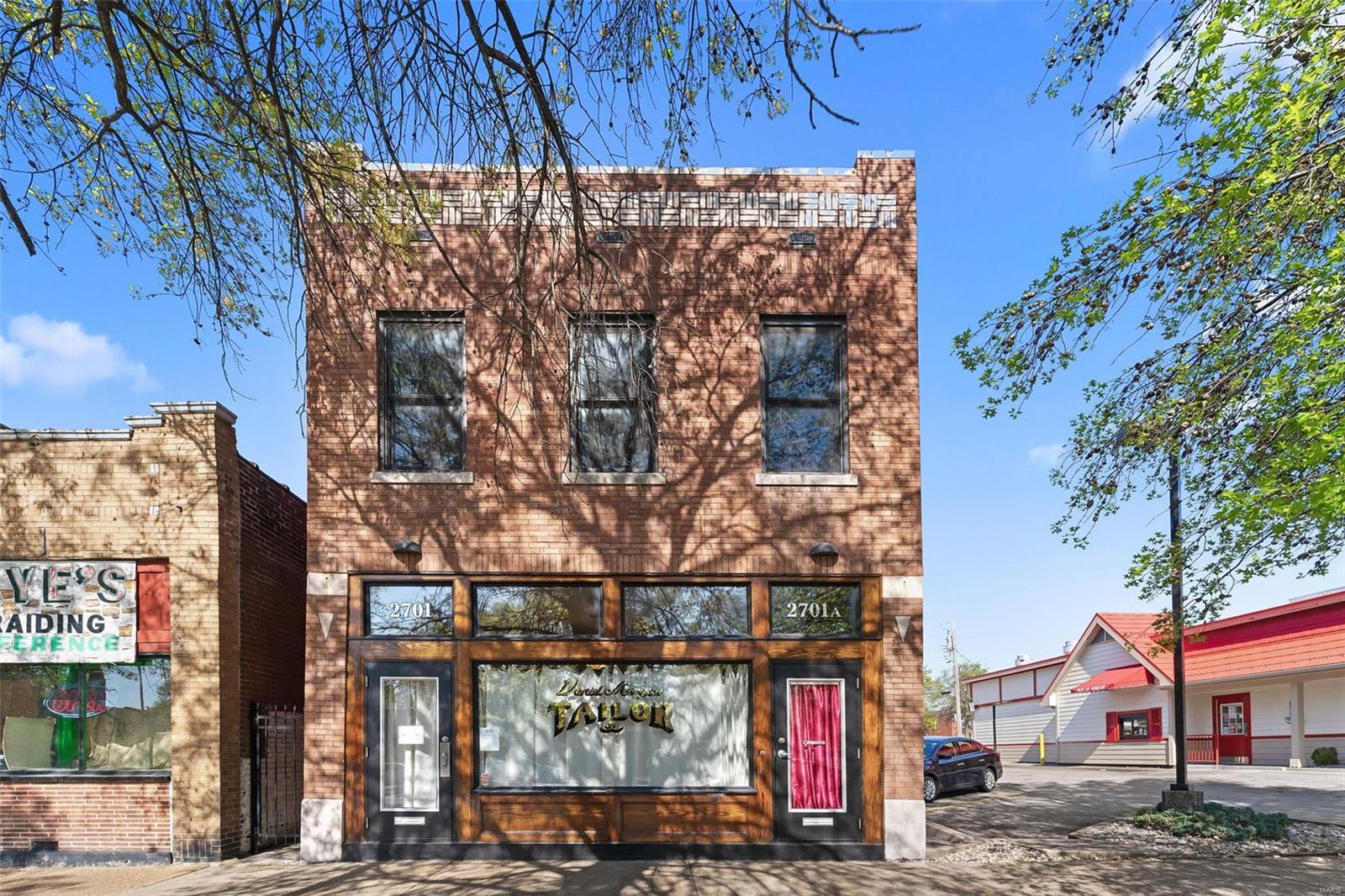 Benton Park West - Commercial Sale