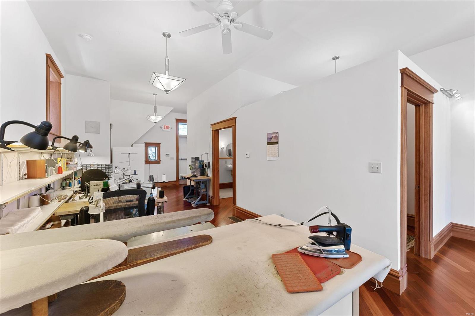 Benton Park West - Commercial Sale