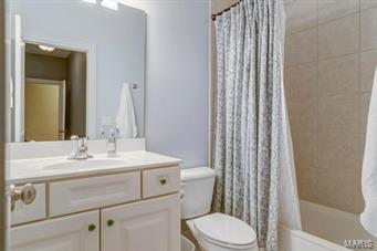 Town & Country Manor - Residential