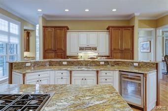 Town & Country Manor - Residential