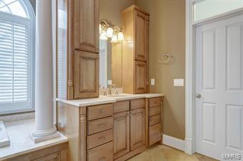 Town & Country Manor - Residential