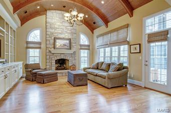 Town & Country Manor - Residential