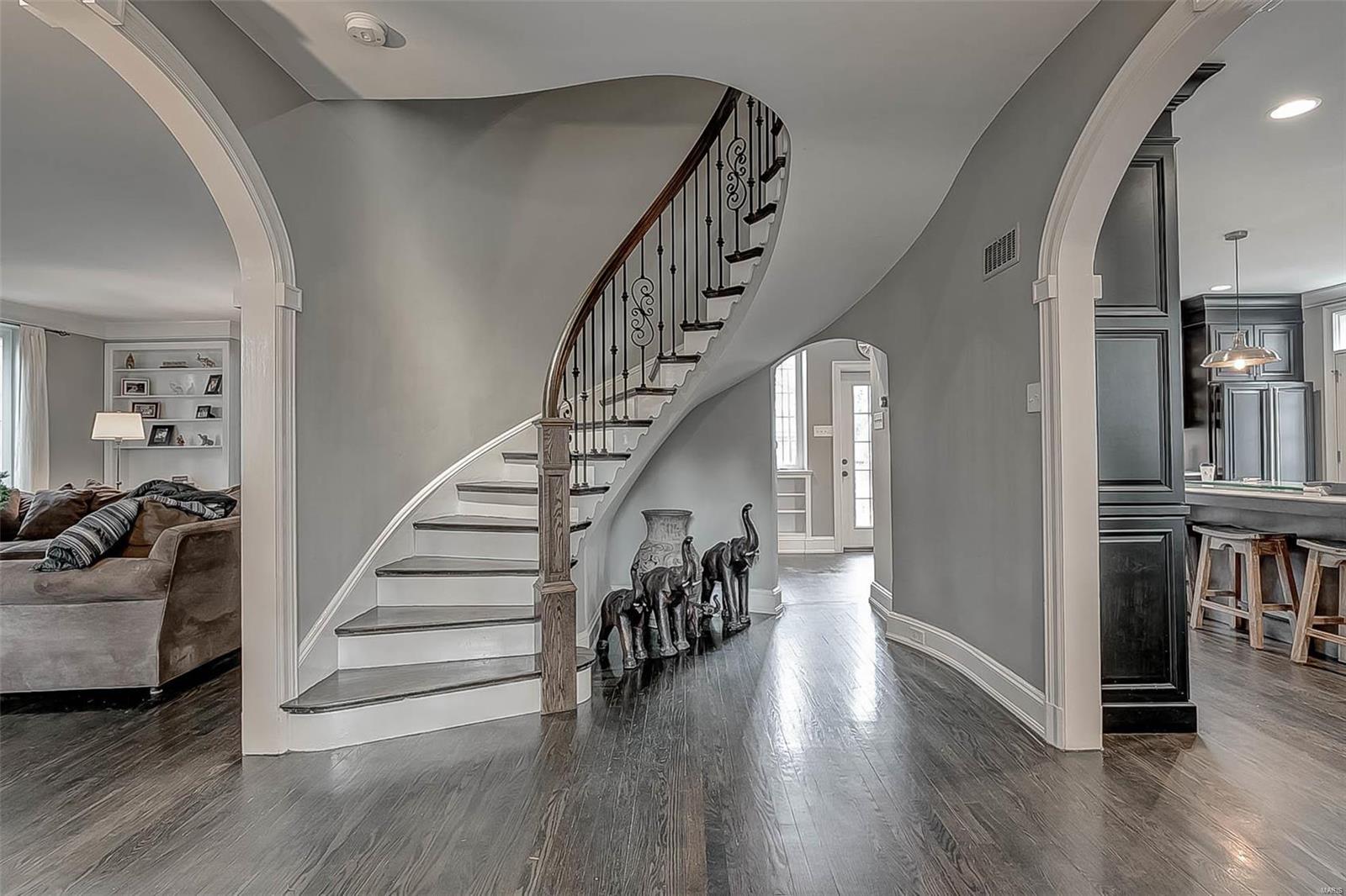 Country Club Place - "Polo" - Residential