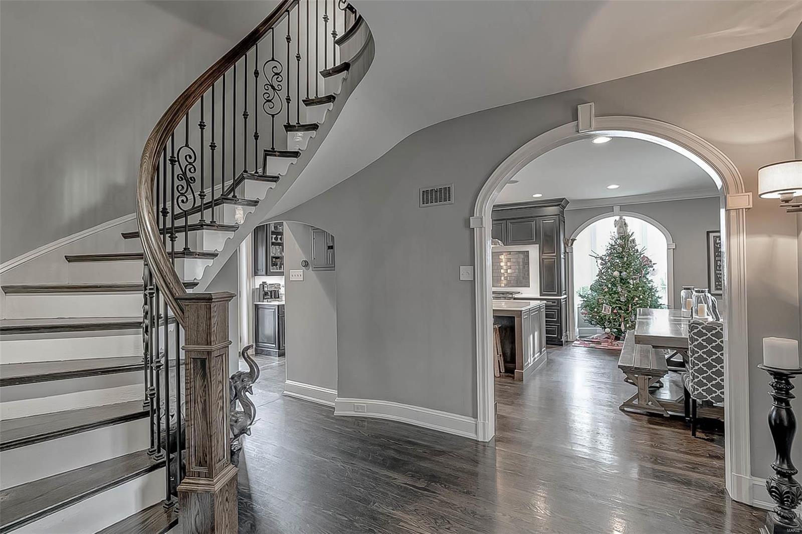 Country Club Place - "Polo" - Residential