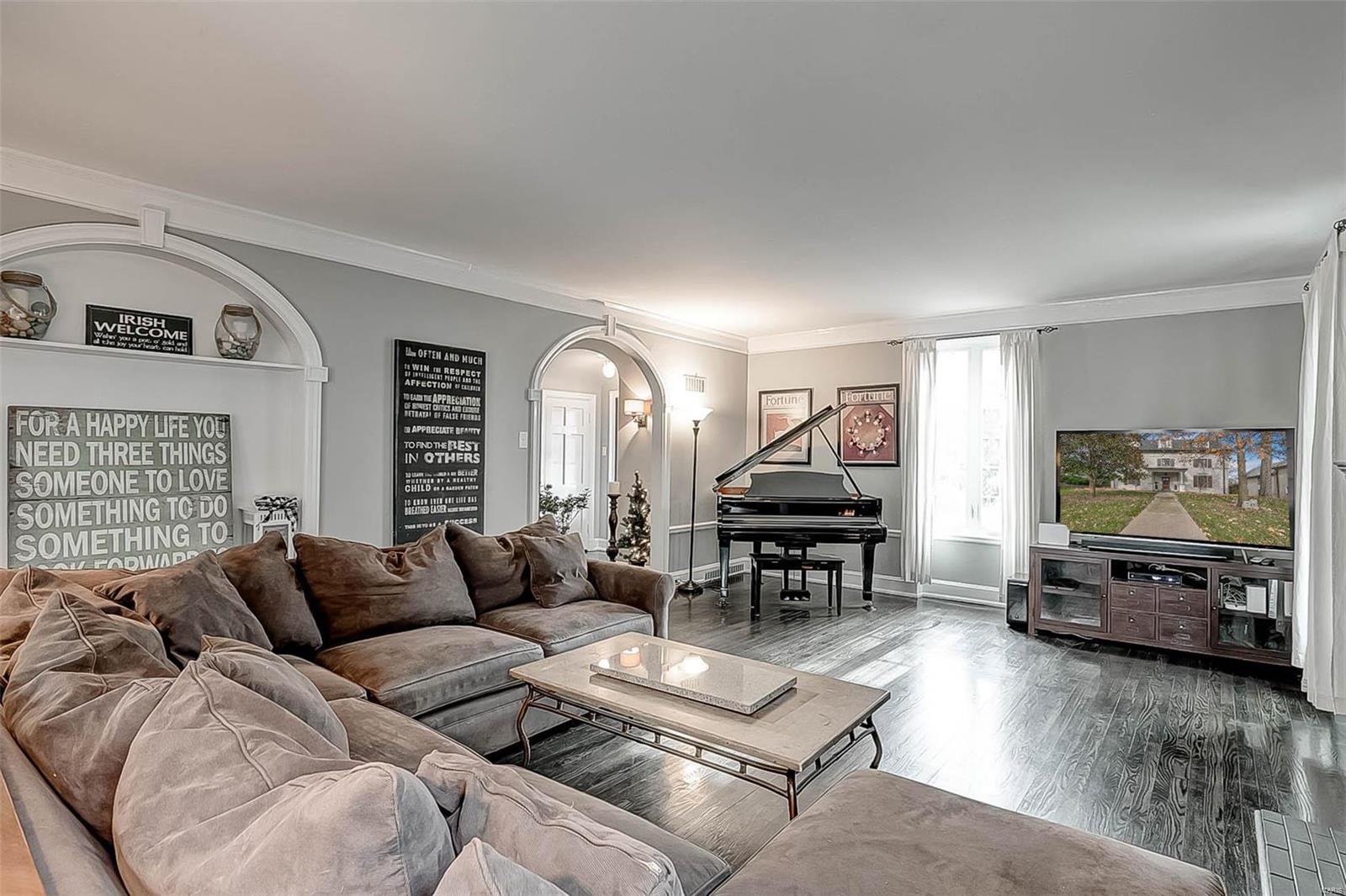 Country Club Place - "Polo" - Residential