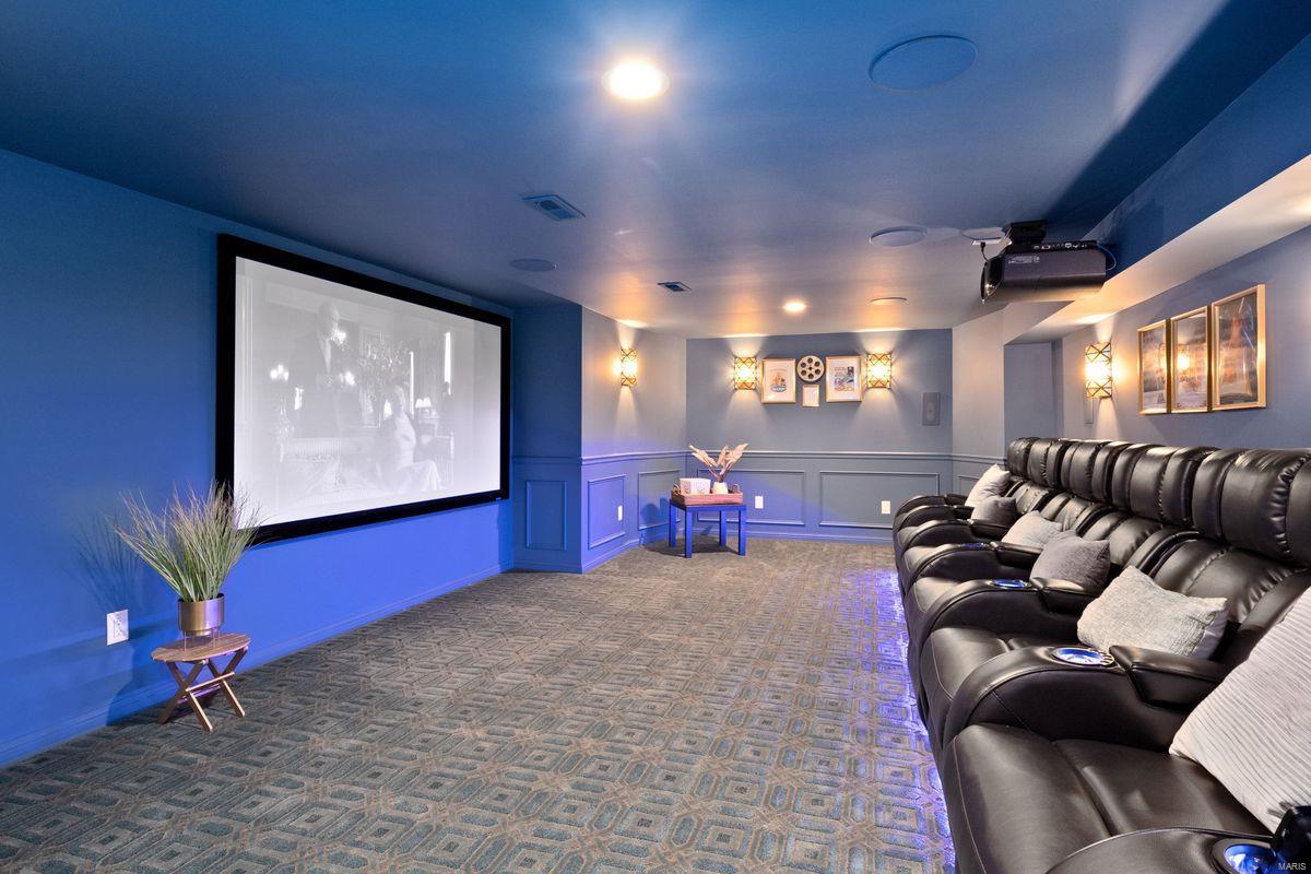 La Hacienda - Residential