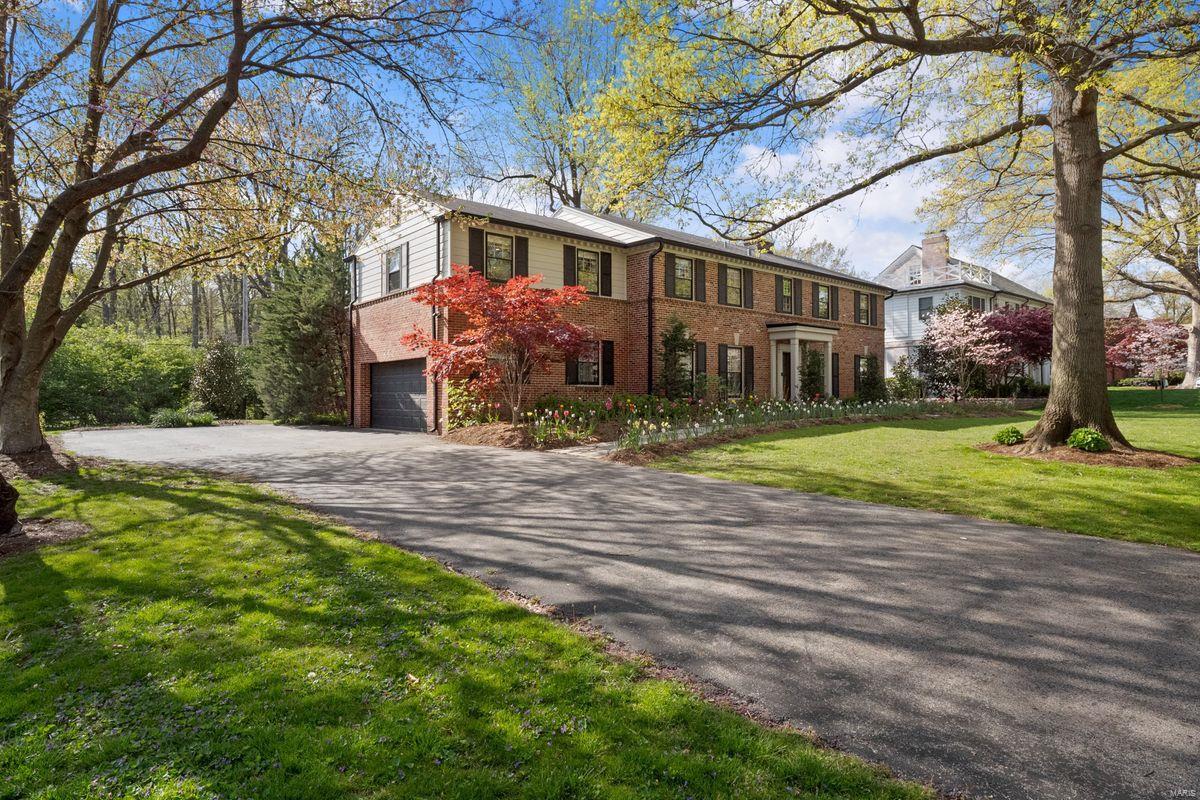 La Hacienda - Residential