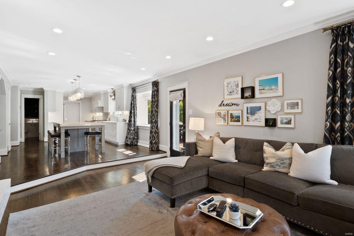 La Hacienda - Residential