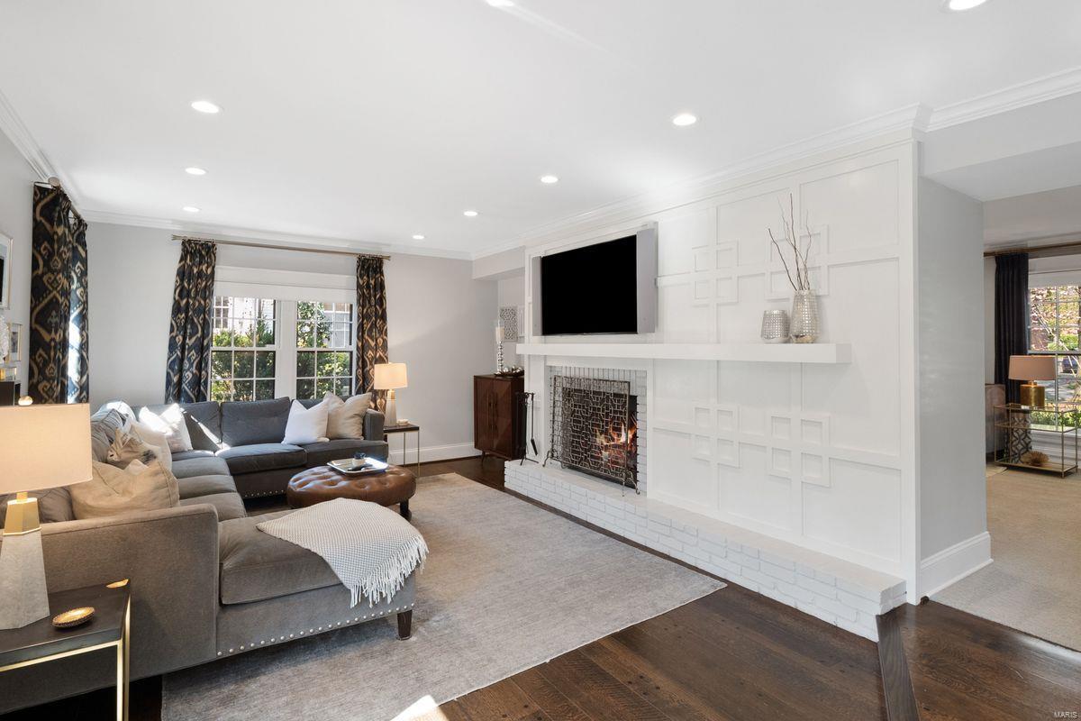 La Hacienda - Residential