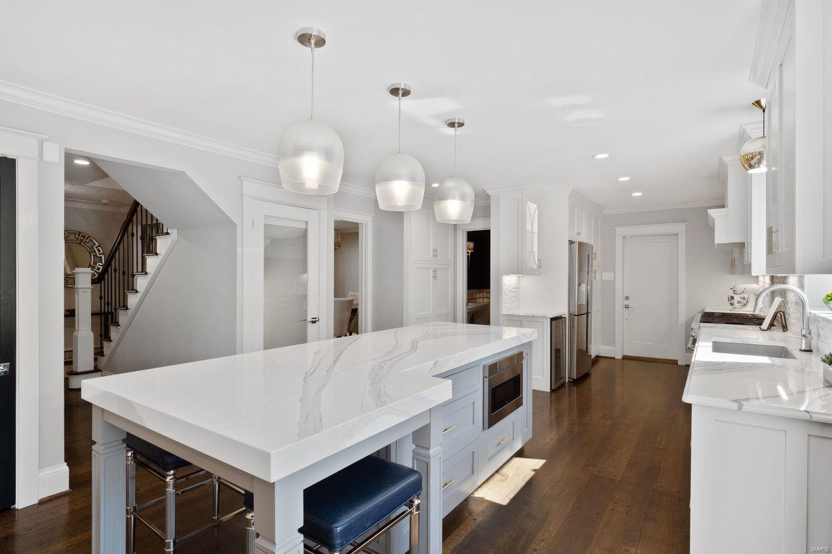 La Hacienda - Residential