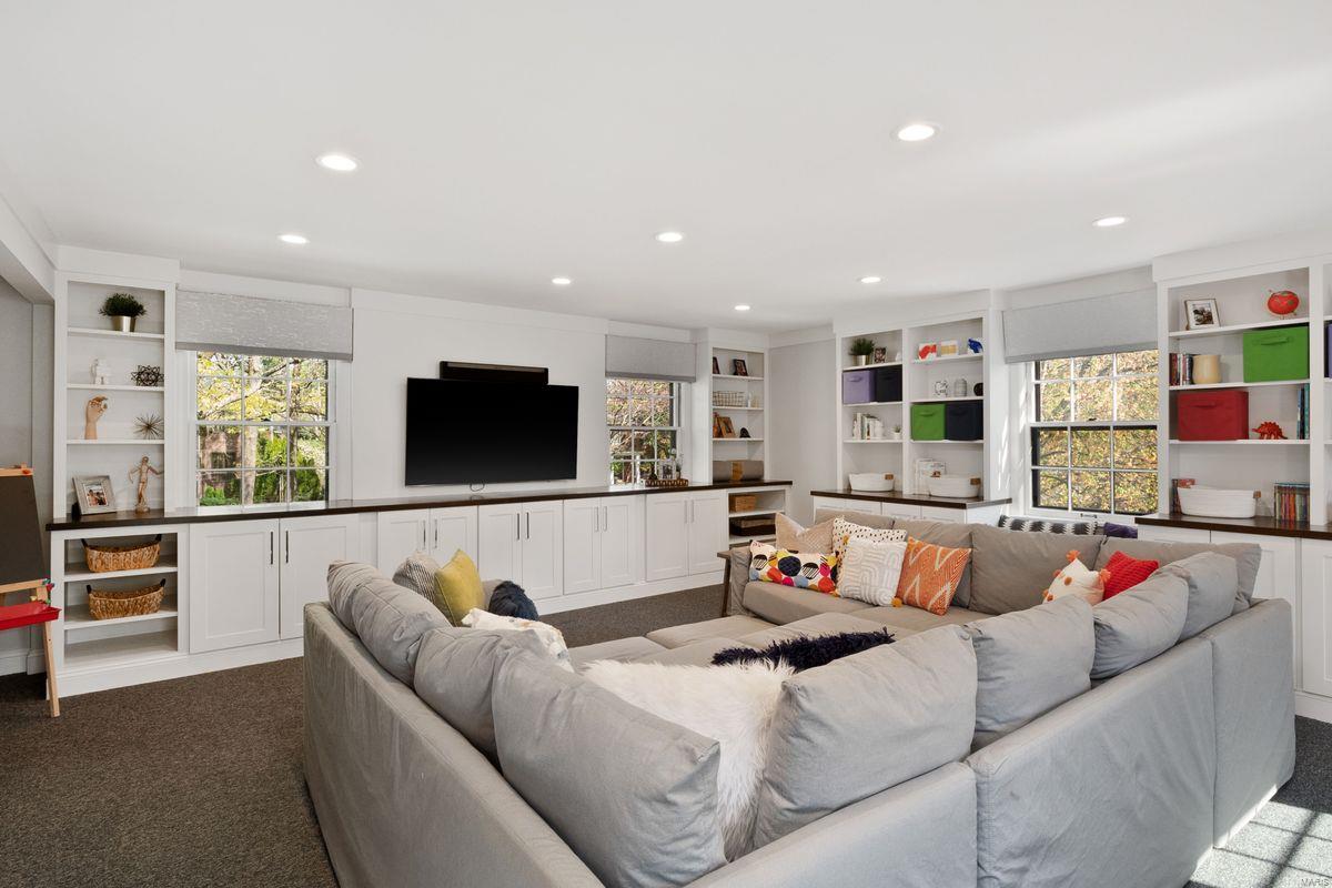 La Hacienda - Residential