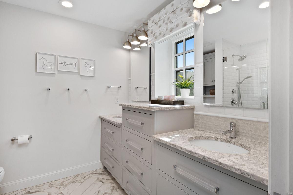 La Hacienda - Residential