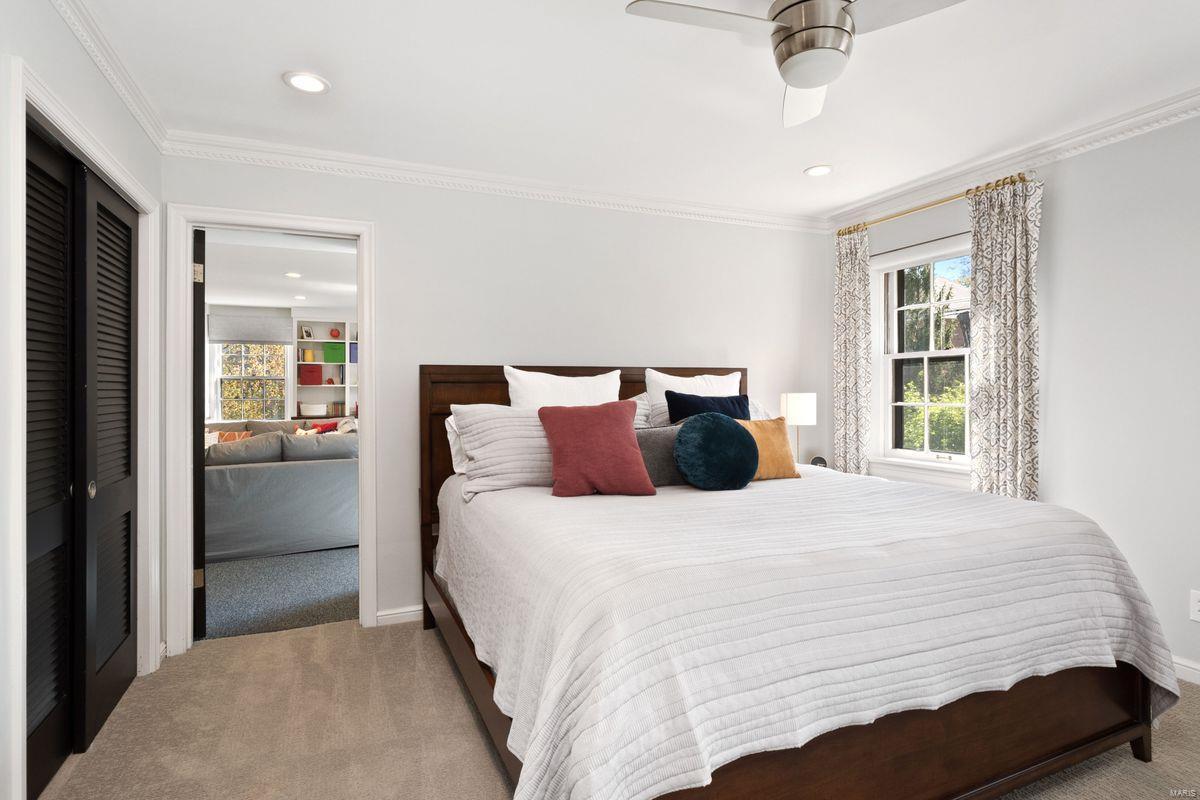 La Hacienda - Residential