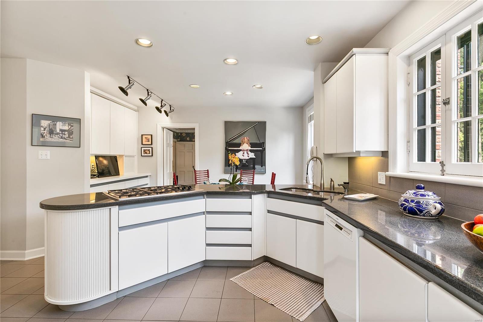 Lake Forest - Residential