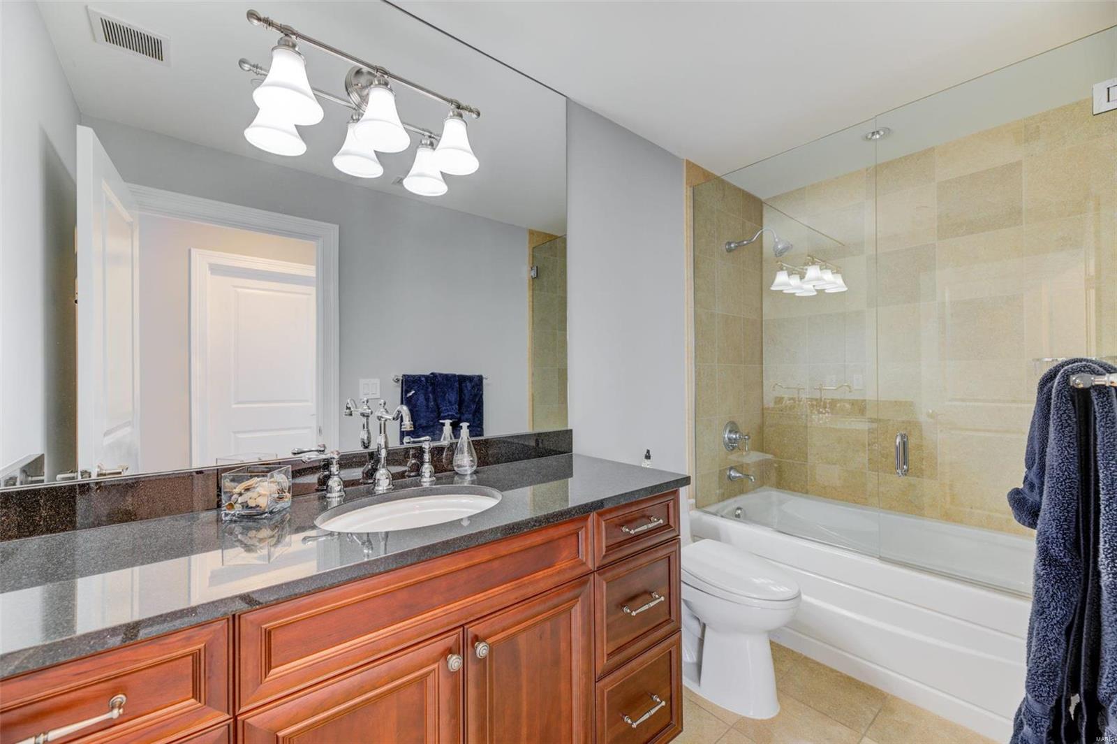 Park Plaza Residential Condo - Residential