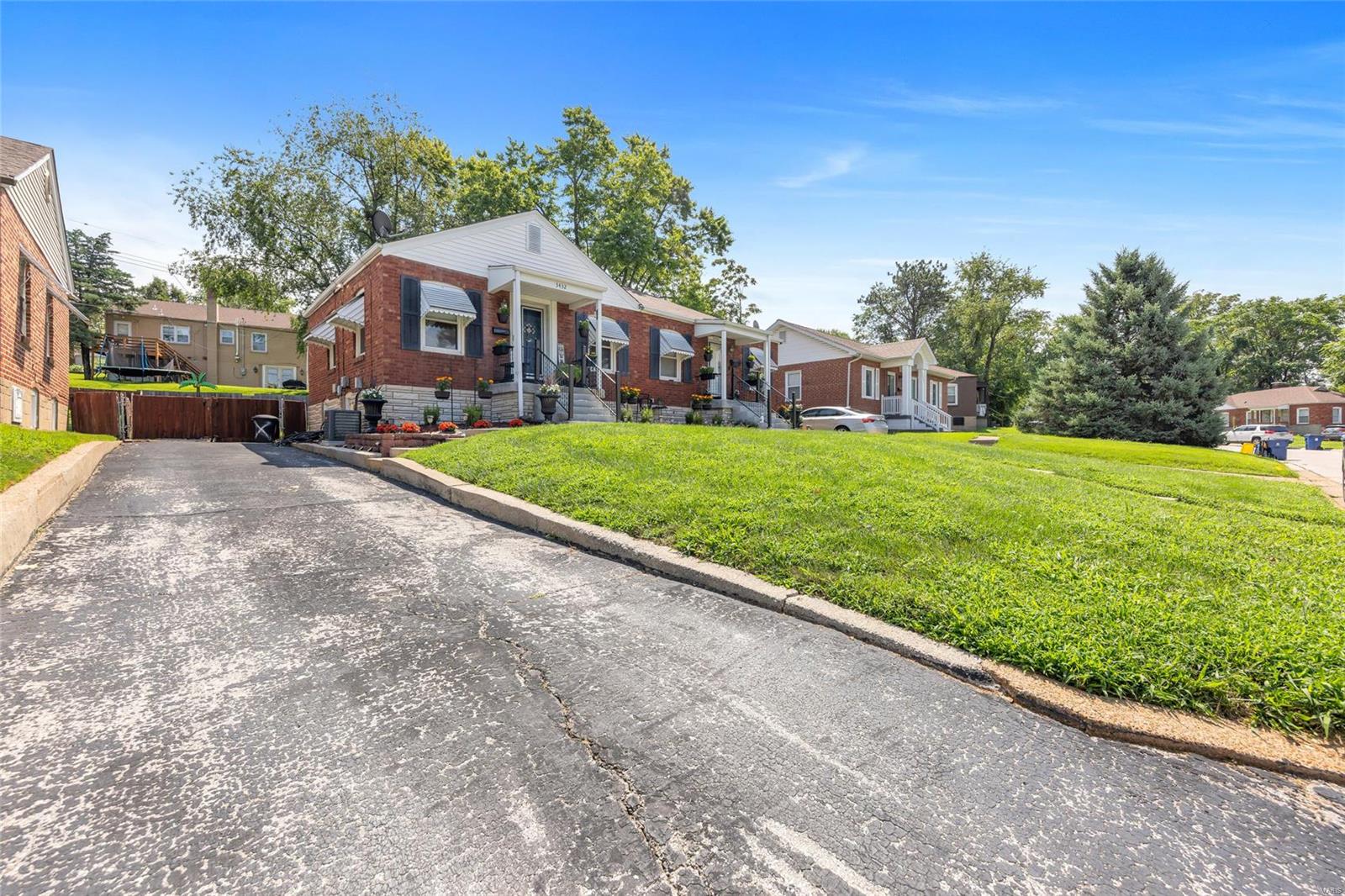 St Ann, Missouri 63074, United States, ,Residential,Pending,82890