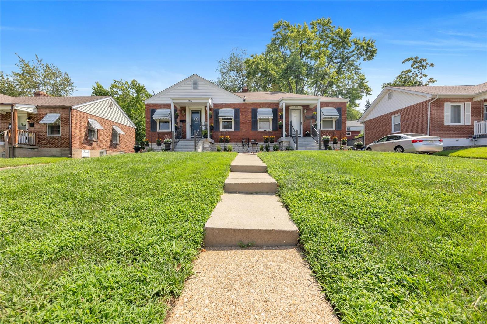 St Ann, Missouri 63074, United States, ,Residential,Pending,82890