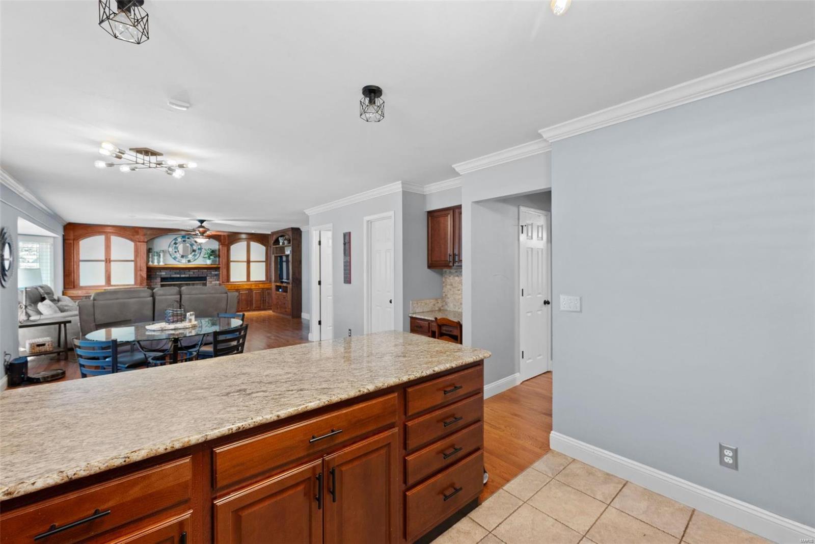 Fox Pt - Residential