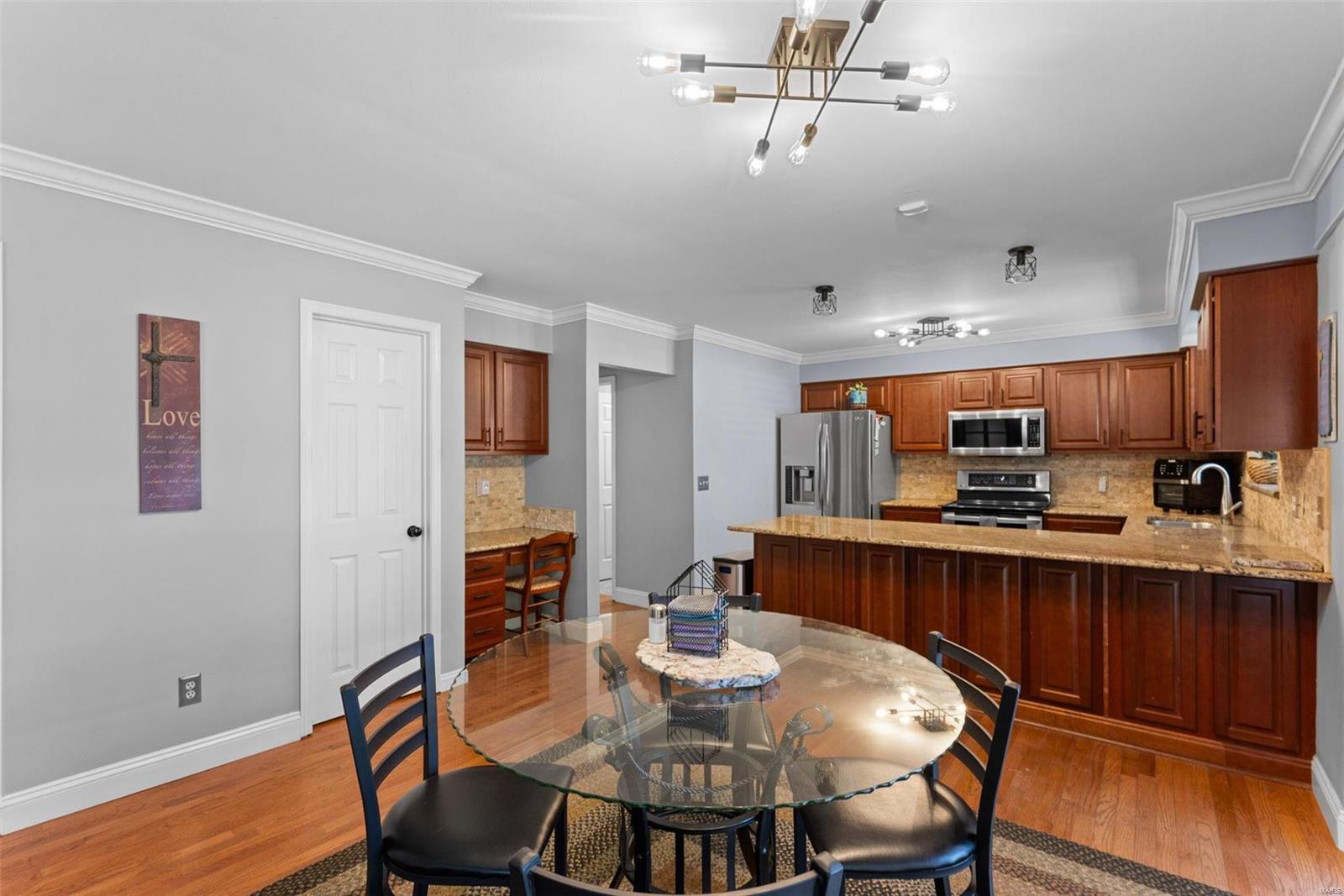 Fox Pt - Residential