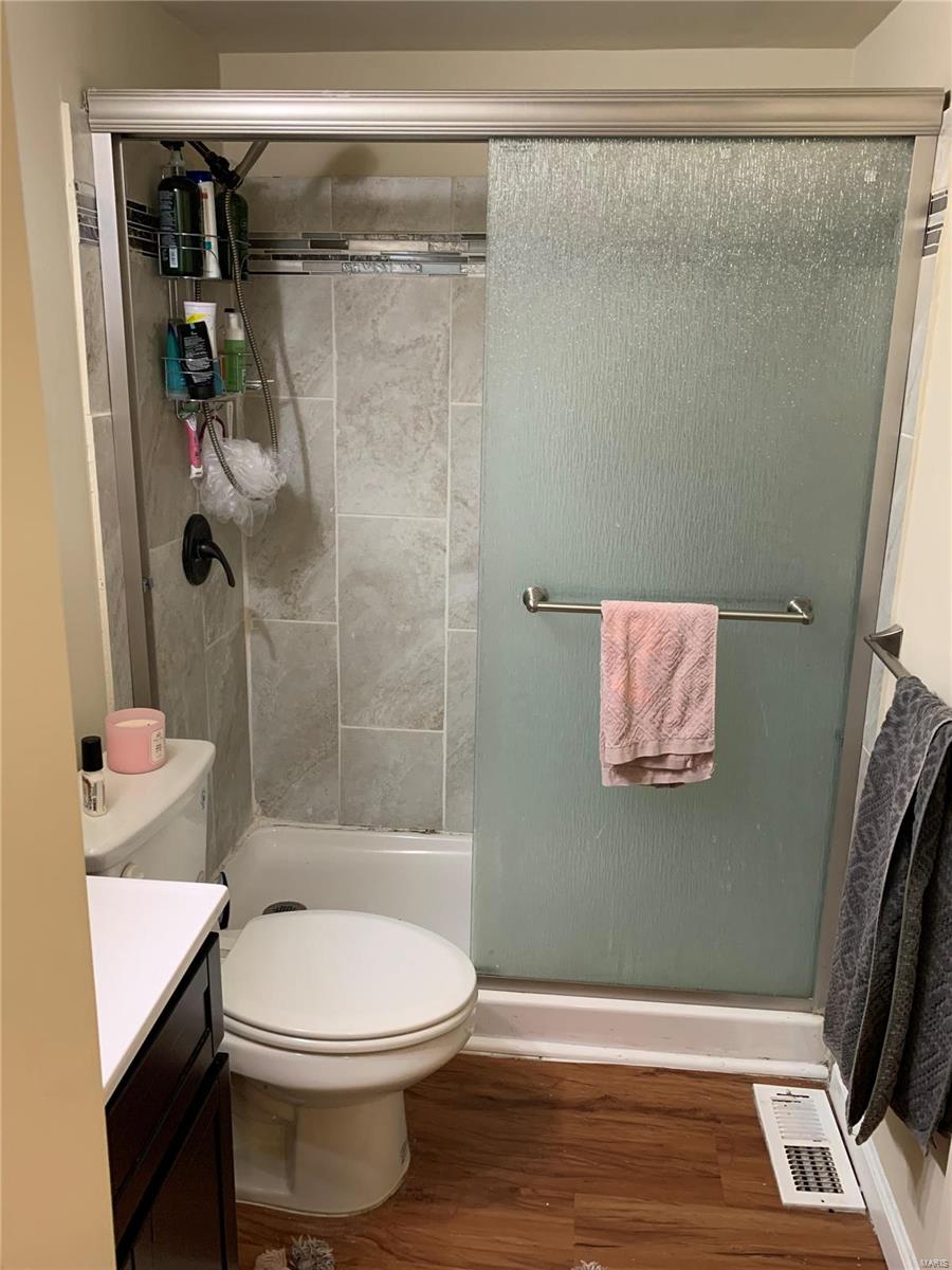 La Salle Park - Residential Lease