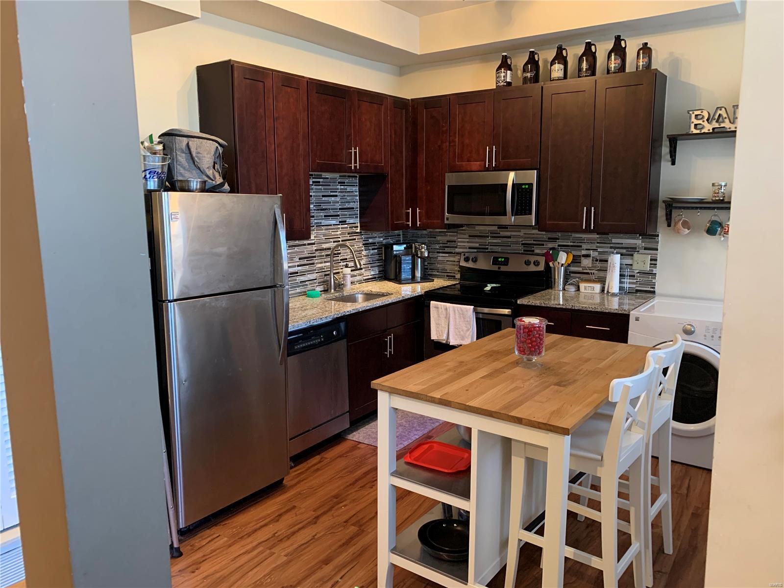 La Salle Park - Residential Lease