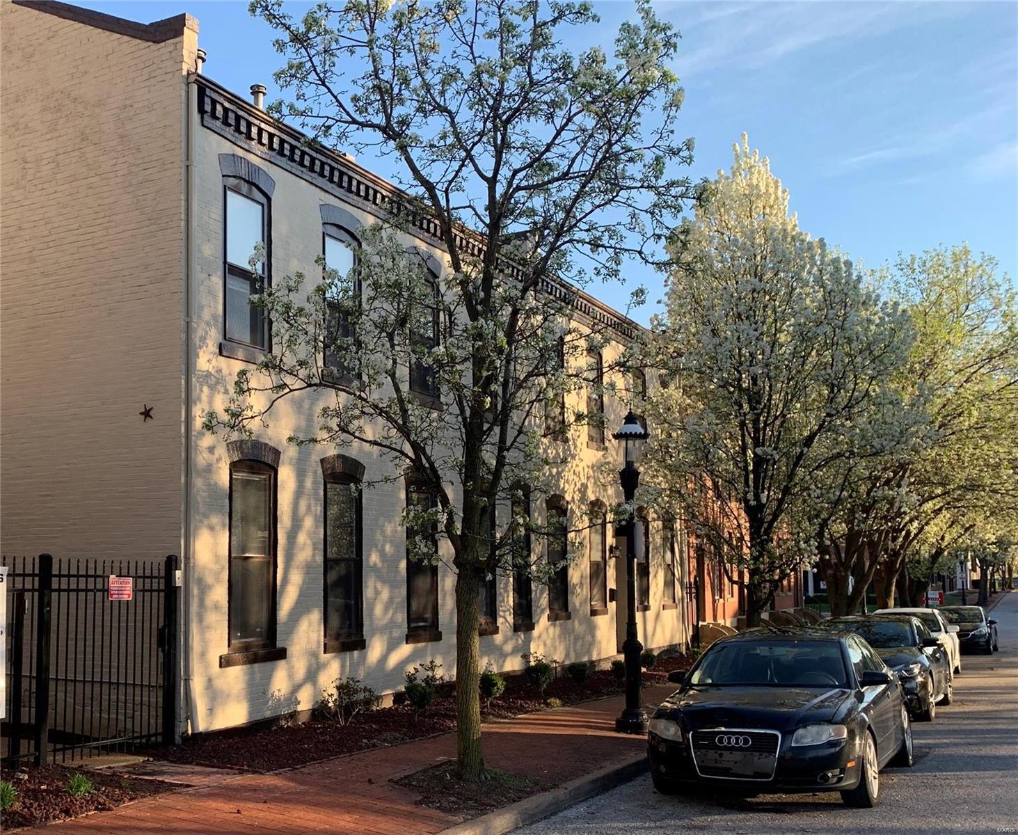 La Salle Park - Residential Lease