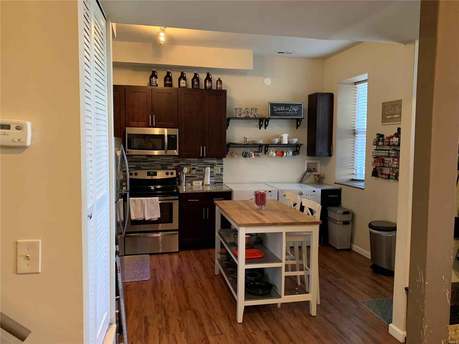 La Salle Park - Residential Lease