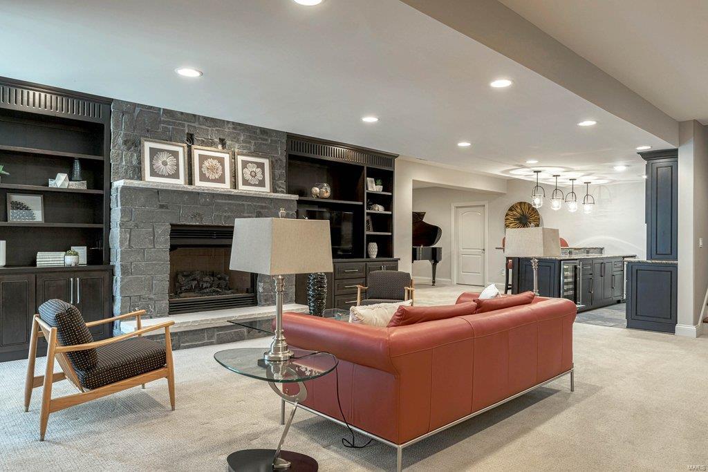 Williamsburg Estates - Residential